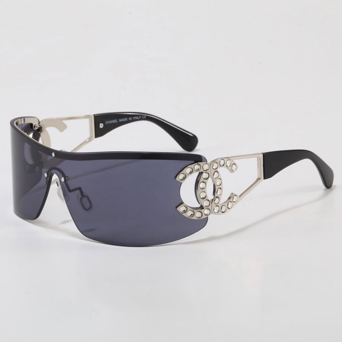 Kraalbaai Beach Resort Sunnies