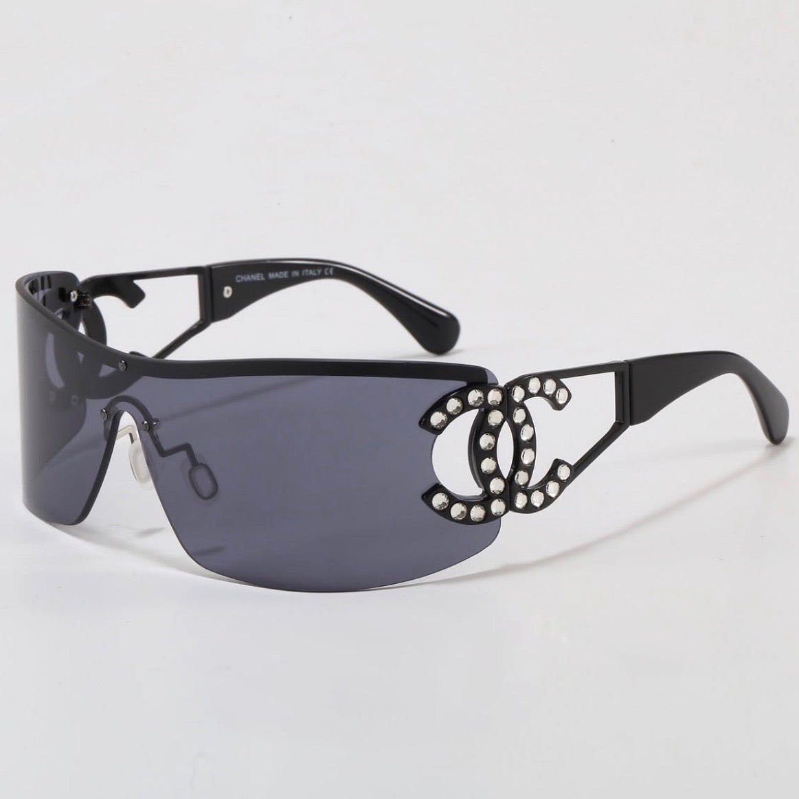 Kraalbaai Beach Resort Sunnies