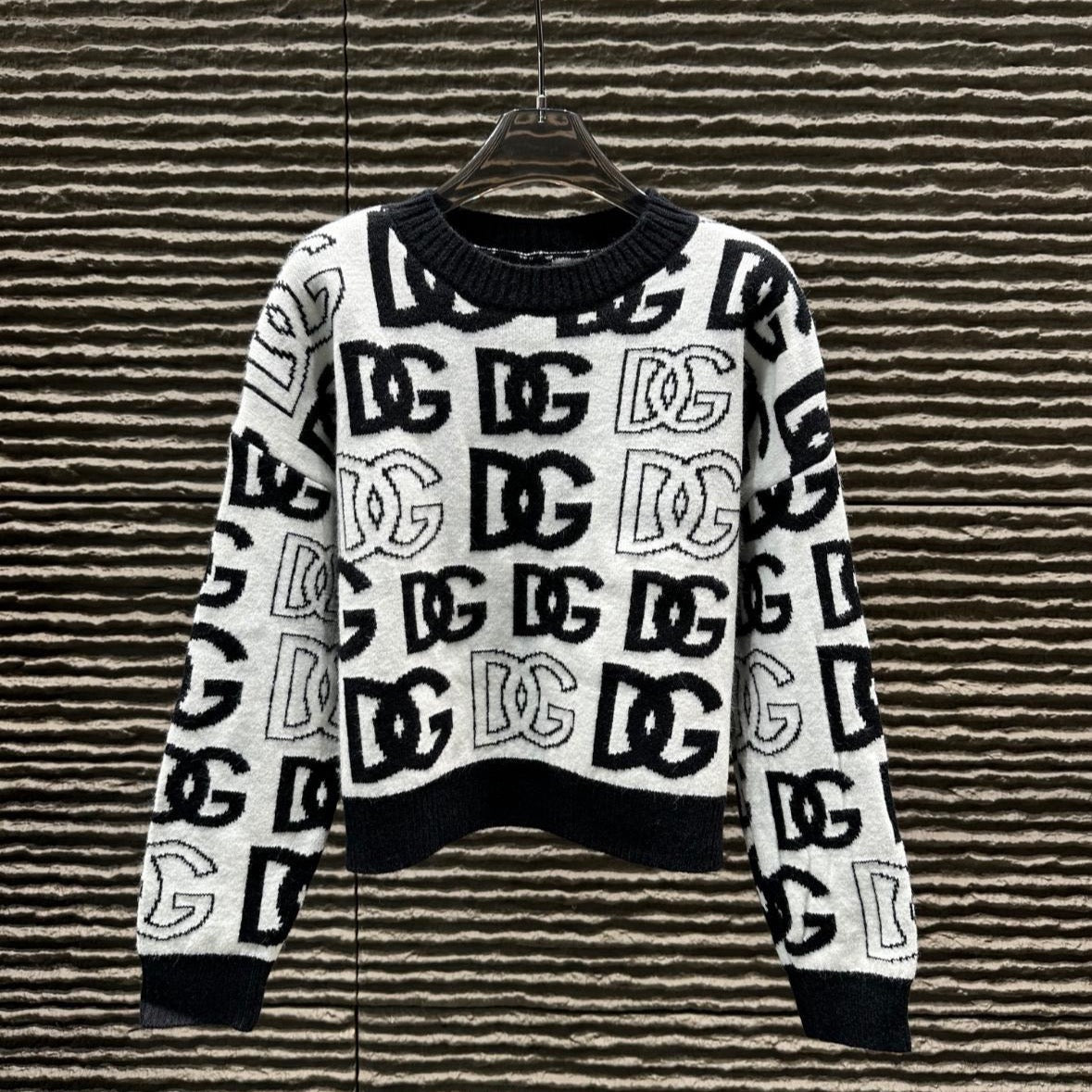 Talaa Resort Sweater