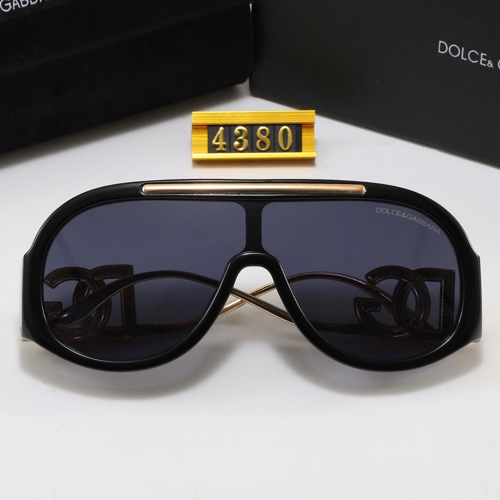 Haadtien Beach Resort Sunglasses