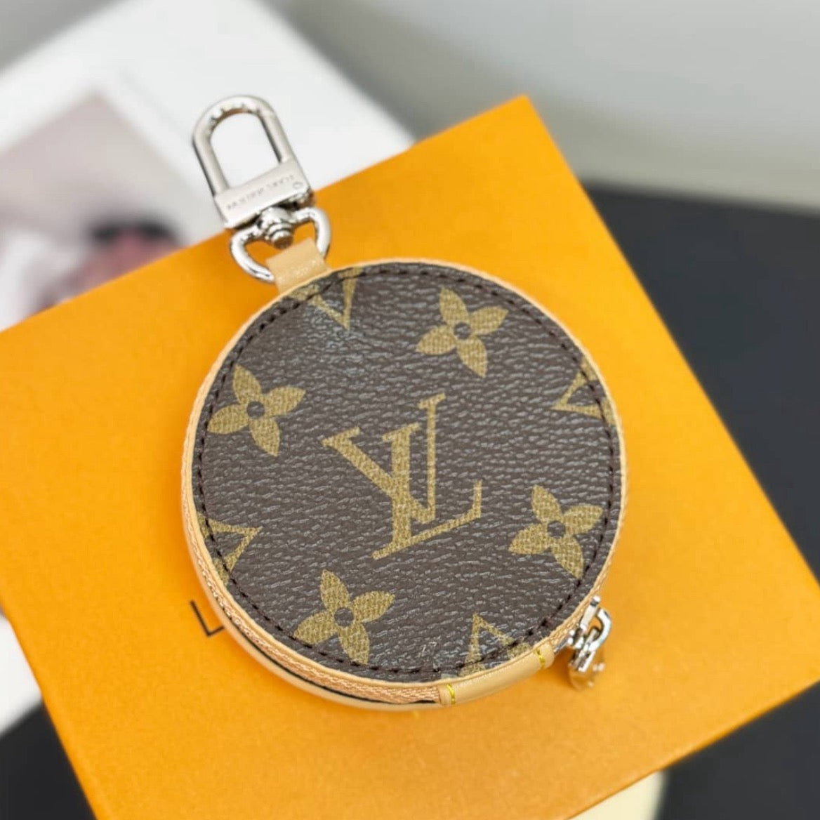 Almounia Resort Keychain
