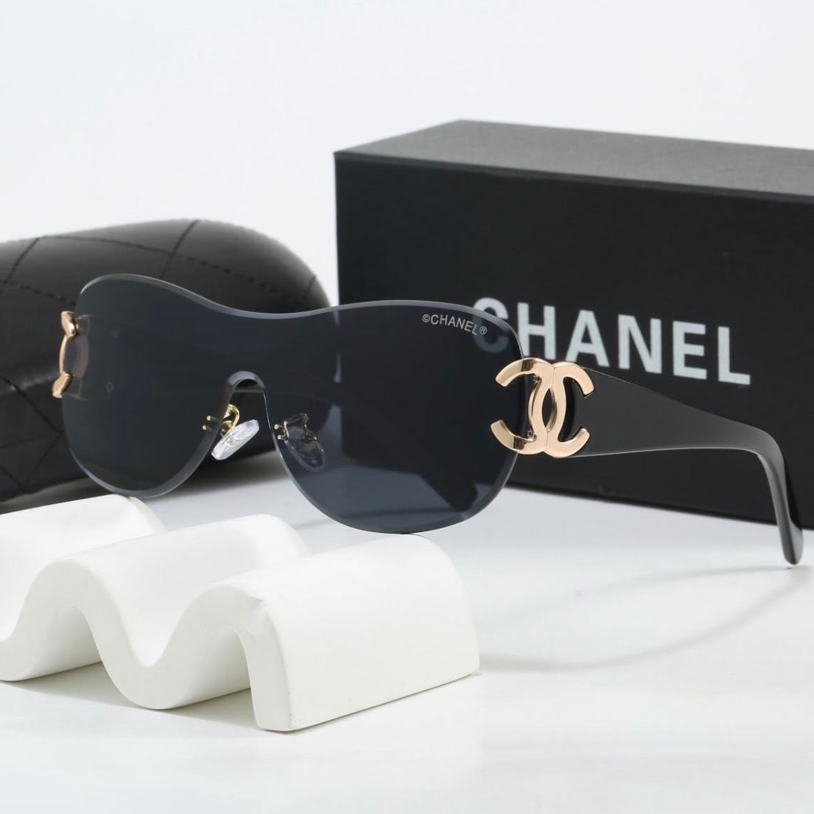 Oriental Bay Resort Sunglasses