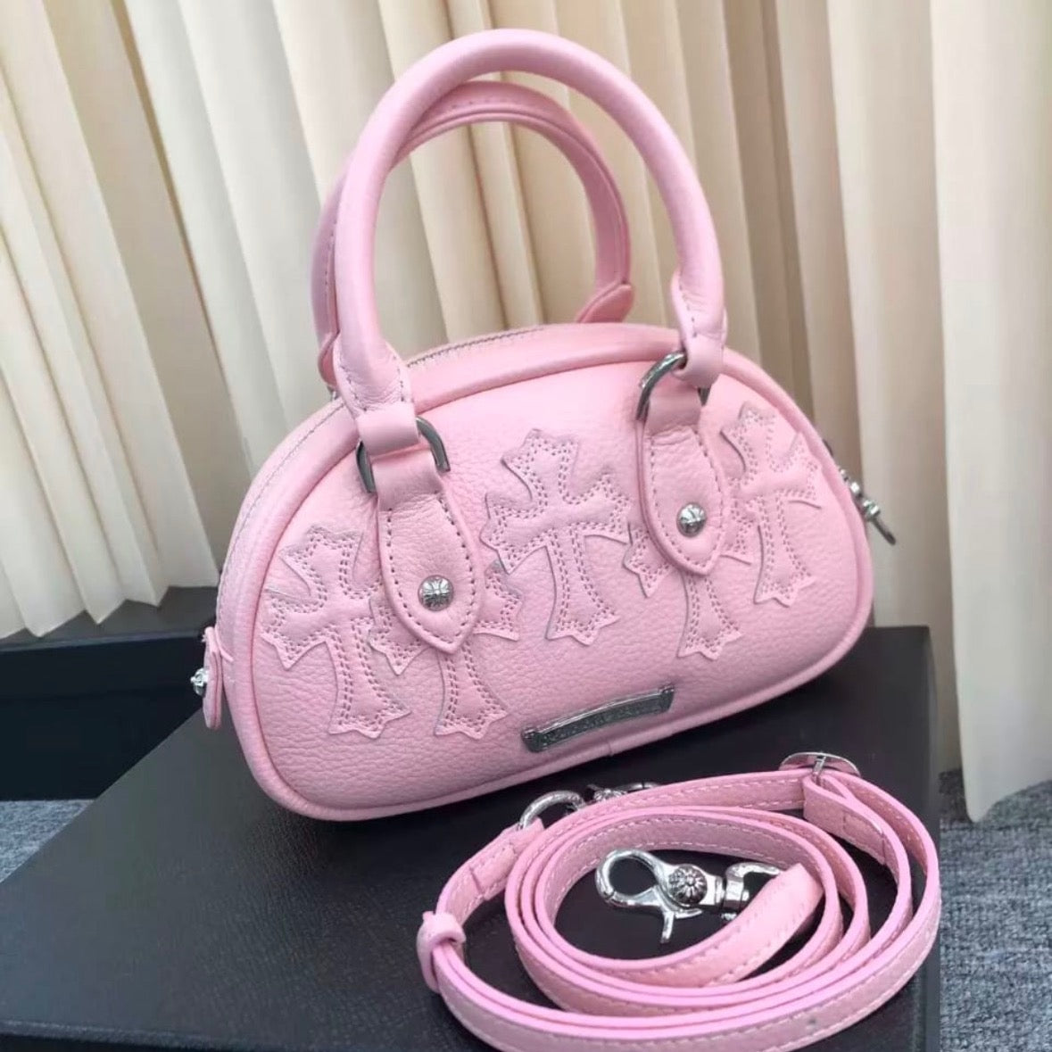 La Haut Resort Purse