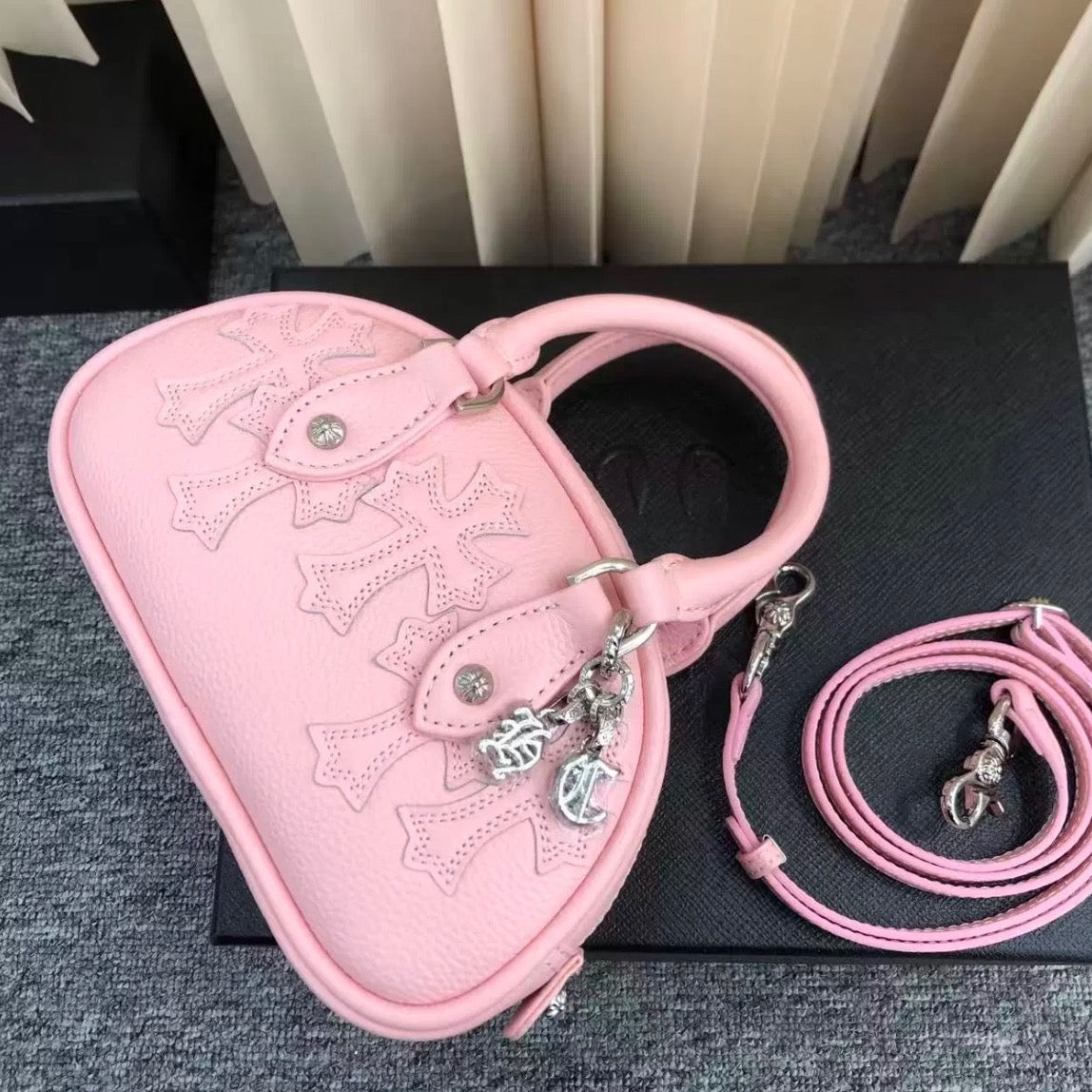 La Haut Resort Purse