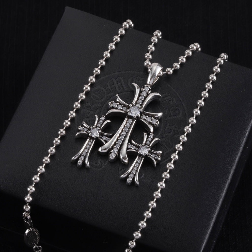 Tet Rouge Resort Necklace