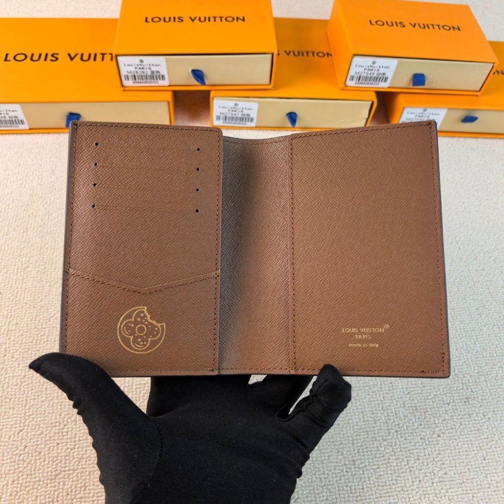 Oyster Bay Resort Passport Cover