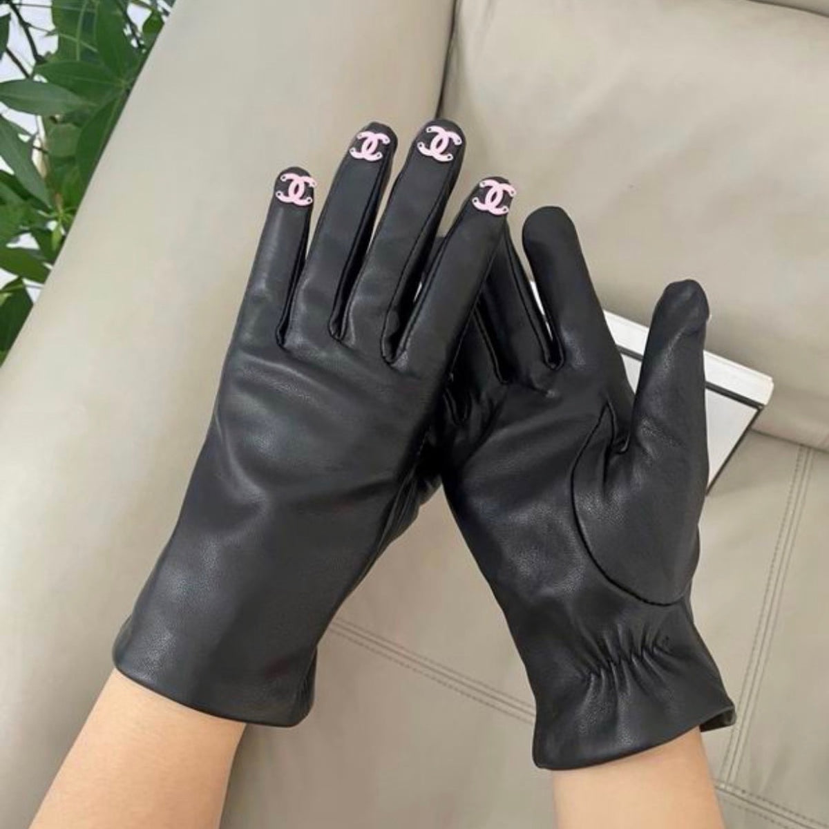 Alegria Beach Resort Gloves